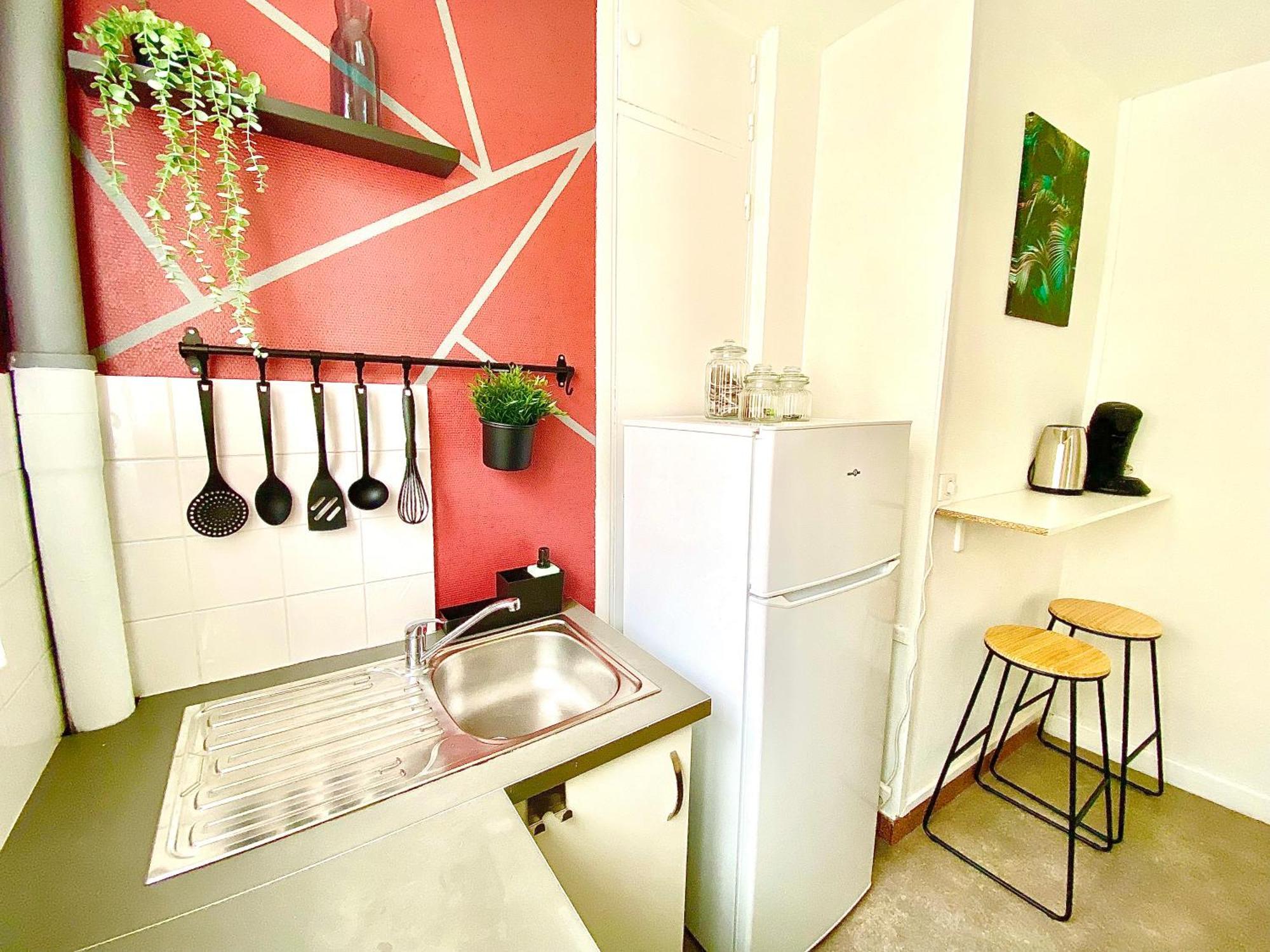 Le Chinchauvaud, Spacieux Avec Balcon ลิมอจส์ ภายนอก รูปภาพ
